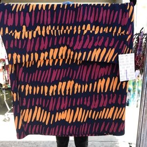 BRAND NEW LuLaRoe PENCIL SKIRT